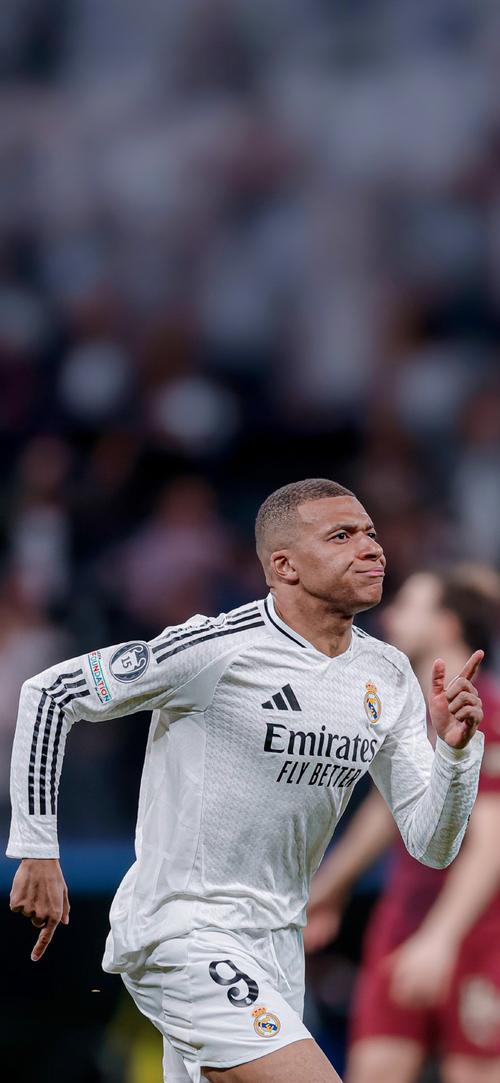 意媒：比萨PK帕尔马既是6分战，更是“重量级”中锋对决