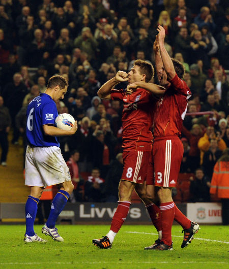 C罗在世界杯踢南美球队0进球0助攻！梅西踢欧洲是6进球6助攻！