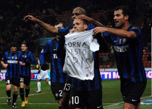 马刺客场115-102击败开拓者，福克斯37分带队取胜，展现全面实力。